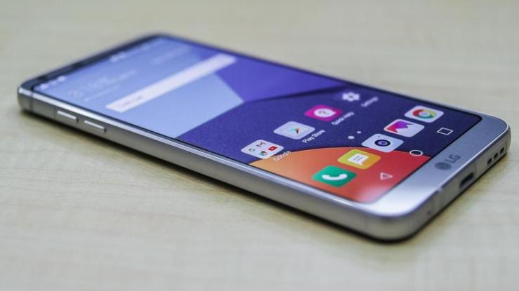 Can the LG G6 Contest Samsung's Galaxy S8? – Review